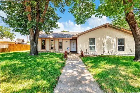 2301 Kentfield Dr, Plano, TX 75074