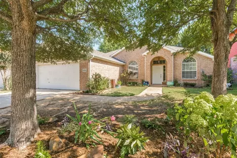 1606 Cedar Elm Dr, Corinth, TX 76210