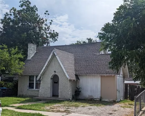 3513 5th Ave, Fort Worth, TX 76110