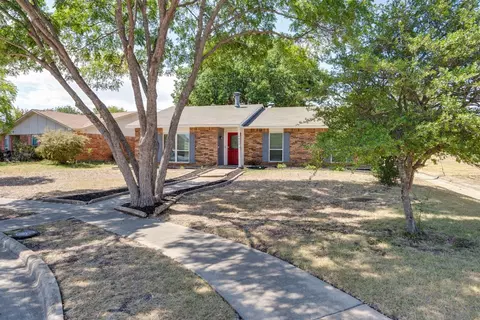6411 Fort Scott Ct, Plano, TX 75023