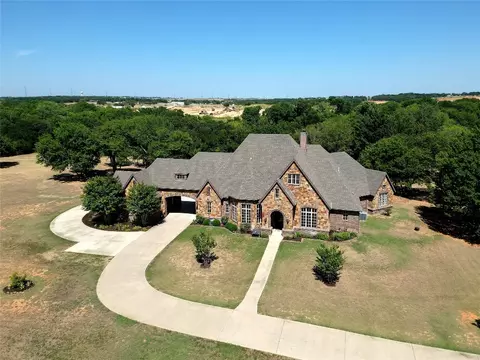 1925 Old Base Rd, Aurora, TX 76078