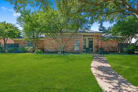 3900 Saddlehead Dr, Plano, TX 75075