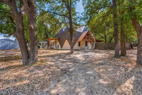 7700 Luce Ln, Mansfield, TX 76063