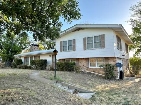 915 Old Stephenville Rd, Hico, TX 76457