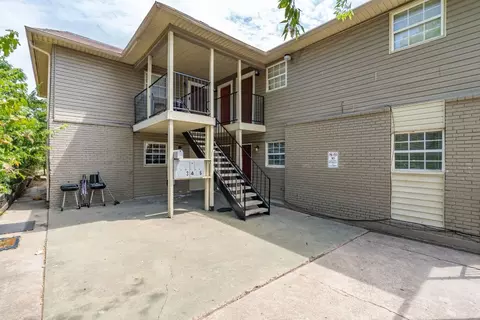 1814 W E Roberts St, Grand Prairie, TX 75051