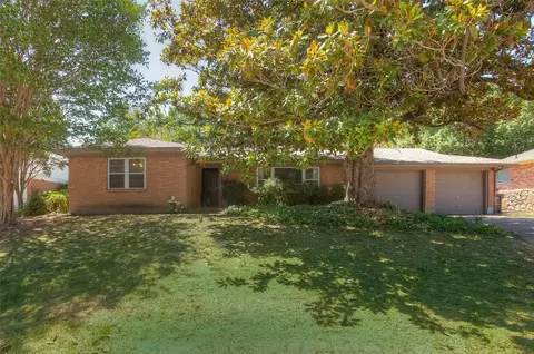 3567 Cromart S Ct, Fort Worth, TX 76133