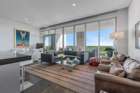 1717 Arts Plz #2306, Dallas, TX 75201