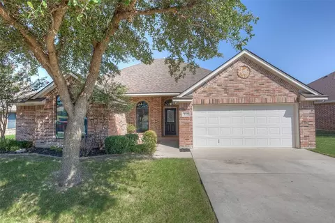333 Lockwood Ln, Weatherford, TX 76087