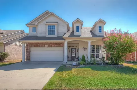 9724 Minton Dr, Fort Worth, TX 76108