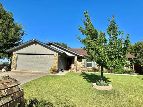 901 W University Dr, Gainesville, TX 76240