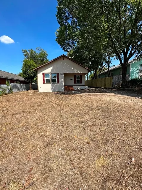 2514 Lincoln Ave, Fort Worth, TX 76164