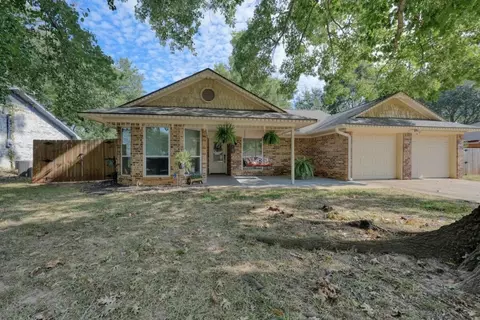 1103 Cyndi Dr, Whitehouse, TX 75791