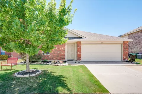 12024 Shine Ave, Rhome, TX 76078