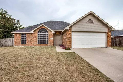 6401 Brookhaven Trl, Arlington, TX 76001