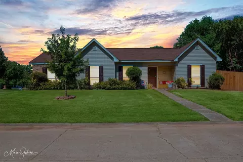 2619 Brown St, Bossier City, LA 71111