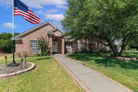 1111 Nortman Dr, Lindsay, TX 76250
