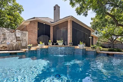 8904 Pleasant Hill Dr, Granbury, TX 76049