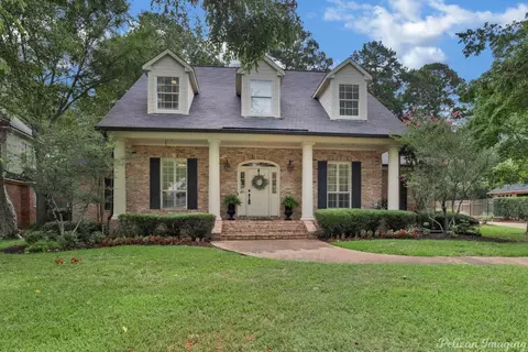 2860 Covington Cir, Shreveport, LA 71106