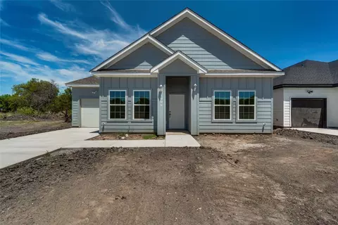 1006 Smith St, Ennis, TX 75119