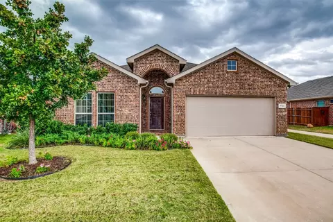 9132 Bronze Meadow Dr, Fort Worth, TX 76131
