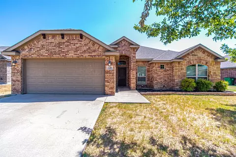 120 Sierra Dr, Waxahachie, TX 75167