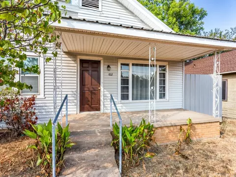 602 Mesquite St, Ranger, TX 76470