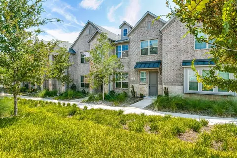 631 Cobblestone Ln, Irving, TX 75039