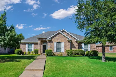3861 Juniper Hills Dr, Rockwall, TX 75032
