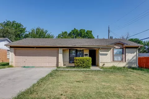 2505 Ridgewood St, Irving, TX 75062