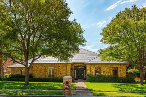 1308 Travis Cir S, Irving, TX 75038