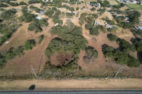 3956 N Main St, Cleburne, TX 76058