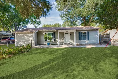 125 E Mccoulskey St, Terrell, TX 75160