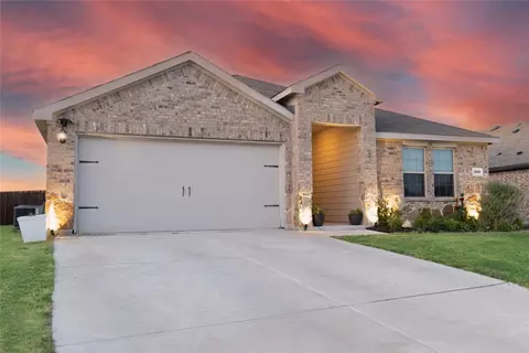 503 Windrow Dr, Royse City, TX 75189