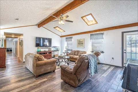 306 Litigation St, Glen Rose, TX 76043 photo 18