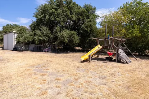 306 Litigation St, Glen Rose, TX 76043 photo 32