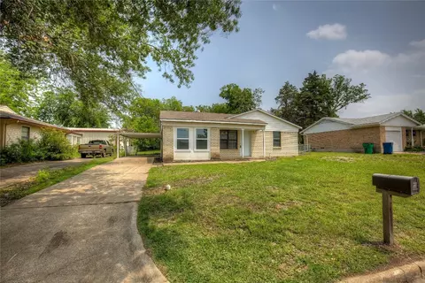 5403 Roberts St, Greenville, TX 75402