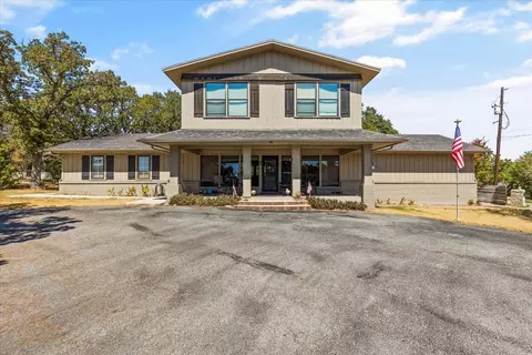 4900 Fairway Ct, Granbury, TX 76049