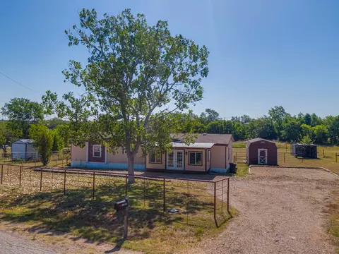 221 Orr Cir, Palmer, TX 75152