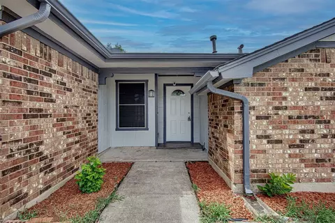 1912 Briar Meadow Dr, Arlington, TX 76014