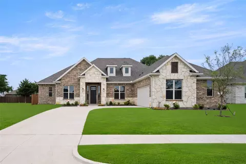 966 Reeves Dr, Desoto, TX 75115