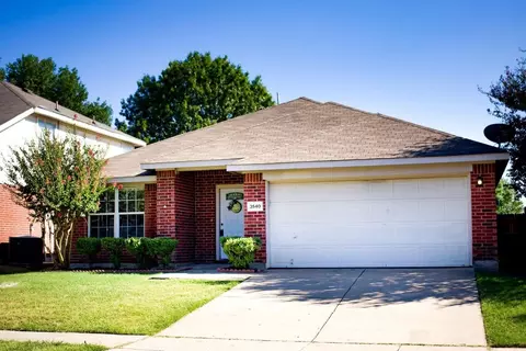 3540 Cattlebaron Dr, Roanoke, TX 76262