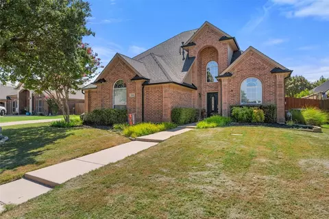 2510 Greenbriar Dr, Mansfield, TX 76063