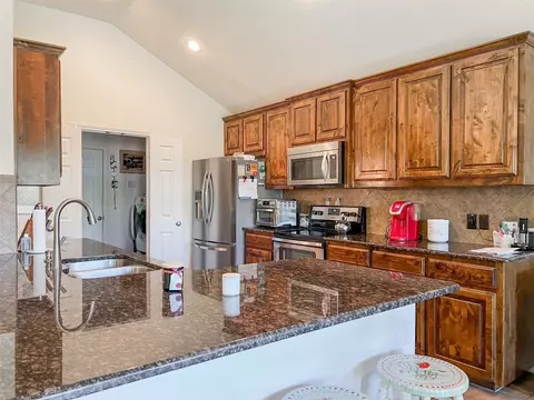 3612 Cotten Dr, Denton, TX 76207
