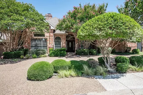 5905 Fallsview Ln, Dallas, TX 75252