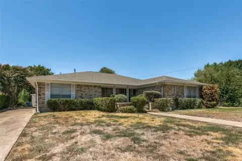 8411 Lullwater Dr, Dallas, TX 75218