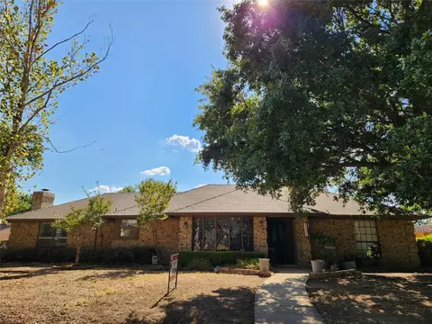 1602 Parkside Trl, Lewisville, TX 75077