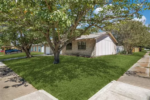 13255 Kings Mountain Dr, Balch Springs, TX 75180