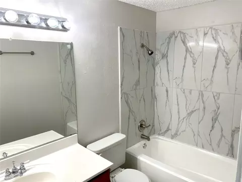 9737 Whitehurst Dr #4, Dallas, TX 75243