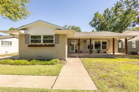 412 W Alta Vista St, Sherman, TX 75092
