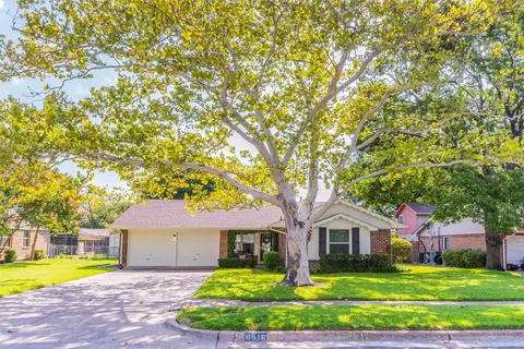 8518 Hackney Ln, Dallas, TX 75238
